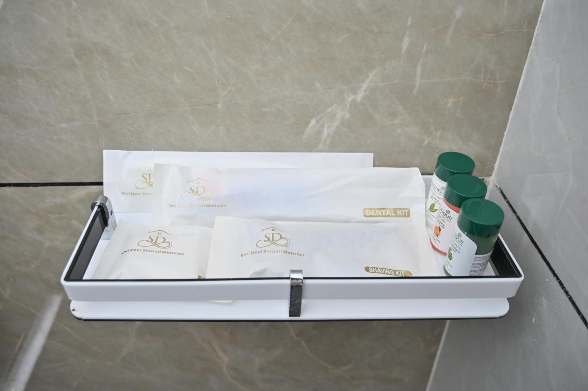 Hotel Shri Devi Comforts Inn Bhatkal Dış mekan fotoğraf