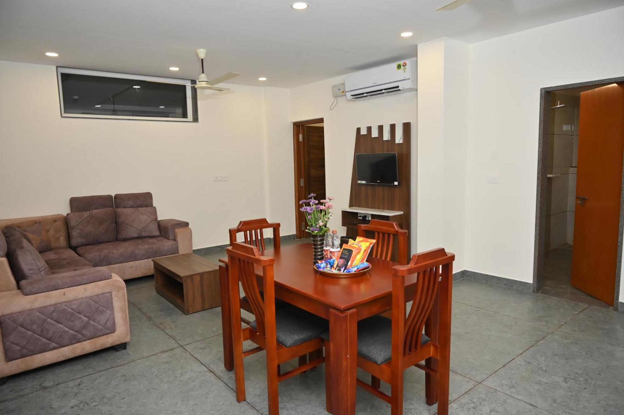 Hotel Shri Devi Comforts Inn Bhatkal Dış mekan fotoğraf