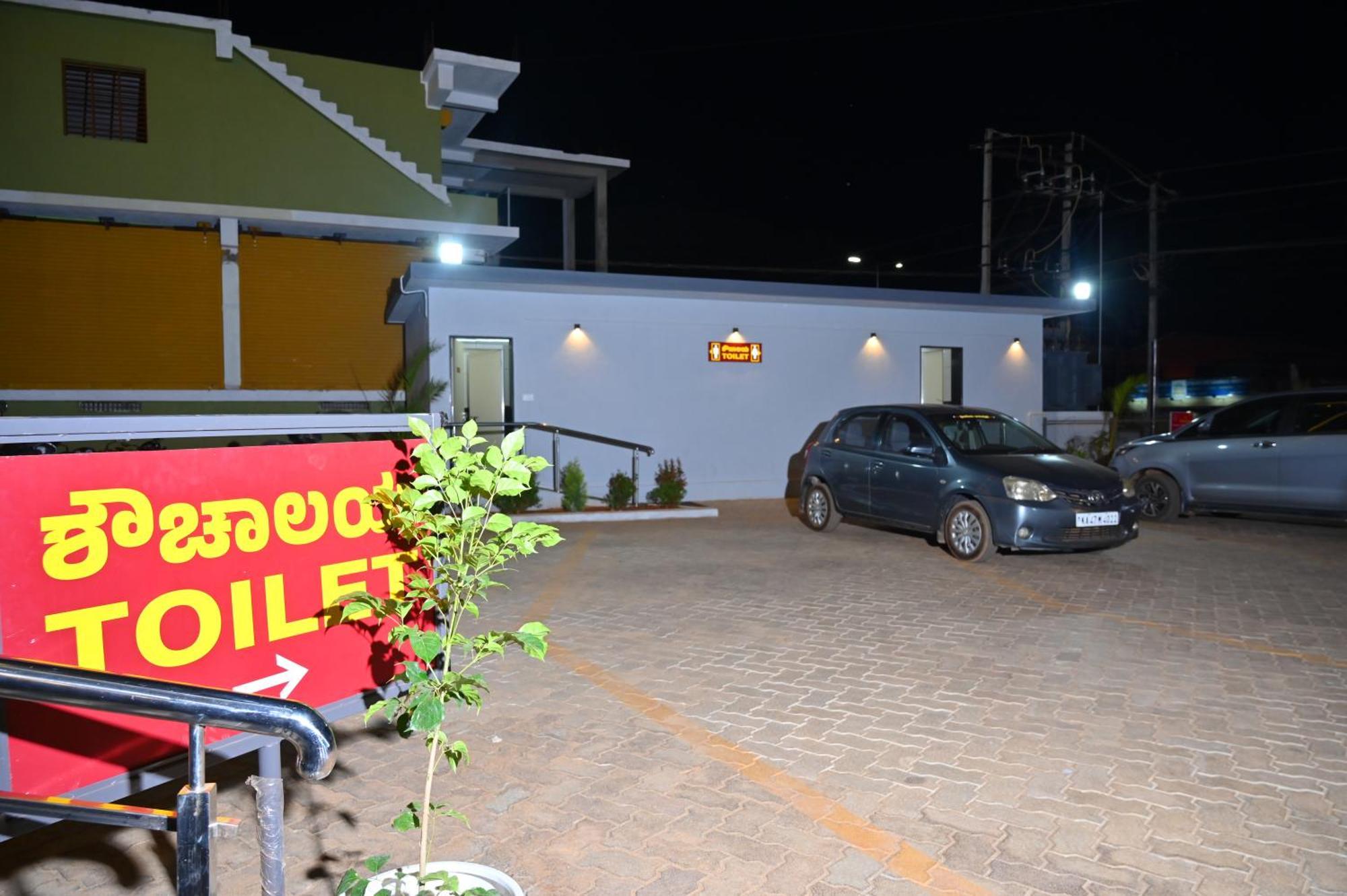 Hotel Shri Devi Comforts Inn Bhatkal Dış mekan fotoğraf